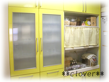 食器棚も可愛く Clover ナチュラルな暮らしを